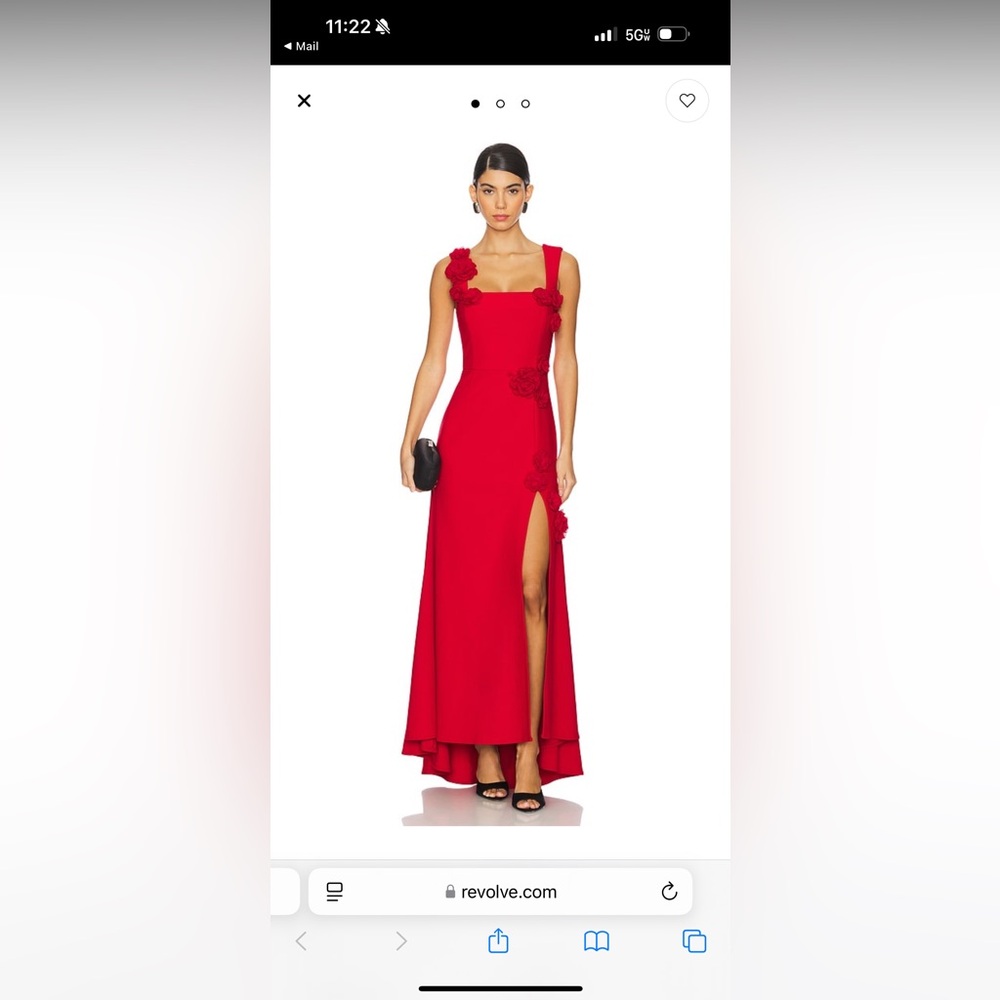 x REVOLVE Evanora Gown in Red
ELLIATT XS